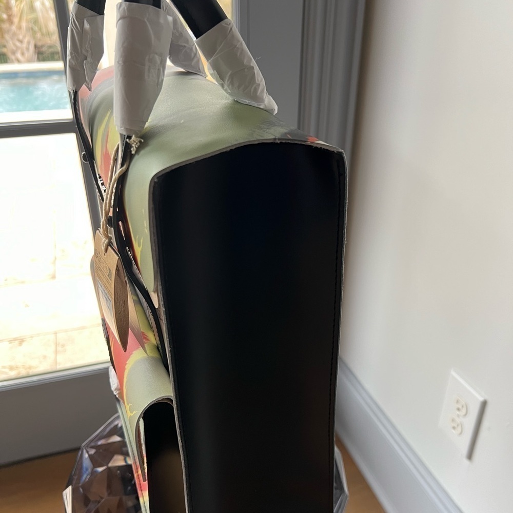 DR MARTINS TATE MUSEUM LEATHER BACKPACK - Picture 10 of 14